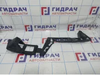 Направляющая заднего бампера правая Ford Mondeo (BD) 1717539