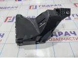 Корпус блока предохранителей Ford Mondeo (BD) 6G9T-14A067-AB