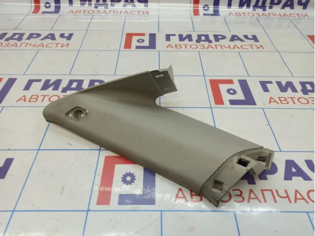 Обшивка стойки задней правой верхняя Ford Mondeo (BD) 1482930