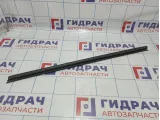 Уплотнитель стекла двери переднего правого Ford Mondeo (BD) 1486609