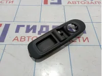 Накладка декоративная Ford Mondeo (BD) 7S7114B076