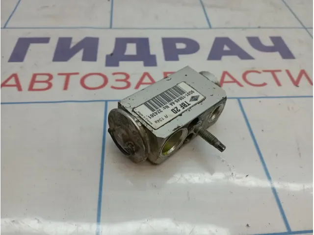 Клапан кондиционера Ford Mondeo (BD) 1675329