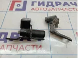 Петли двери передней правой Ford Mondeo (BD) 1736429