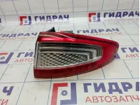 Фонарь задний наружный правый Ford Mondeo (BD) 1767493