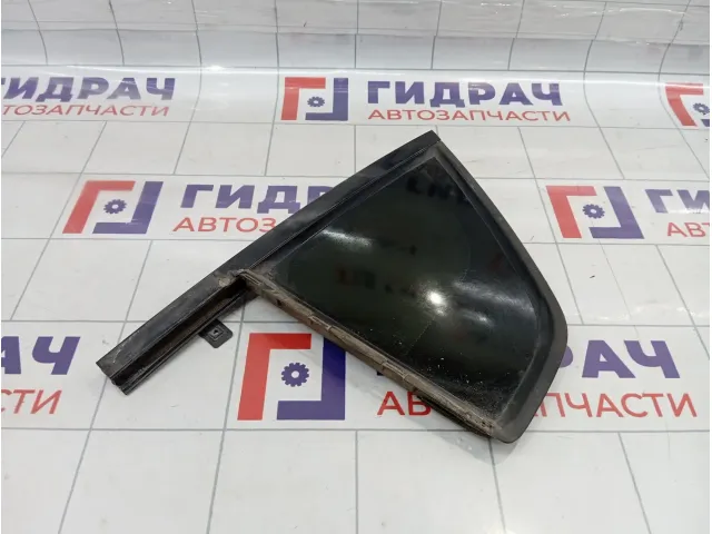 Стекло двери задней левой (форточка) Ford Mondeo 3 (B4Y) 1346078