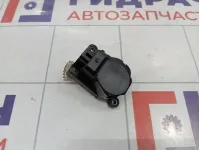 Моторчик заслонки отопителя Ford Mondeo 3 (B4Y)
