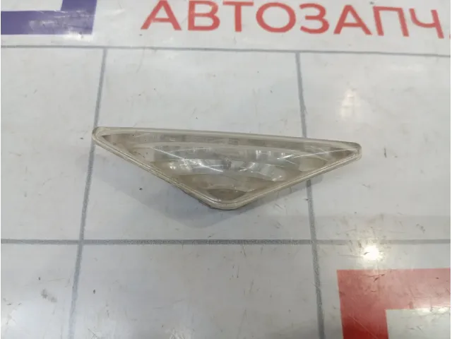 Повторитель на крыло белый Ford Mondeo 3 (B4Y) 1379375