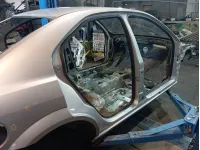 Порог со стойкой правый Ford Mondeo 3 (B4Y) 1357839