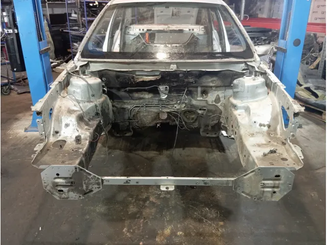Панель передняя Ford Mondeo 3 (B4Y)