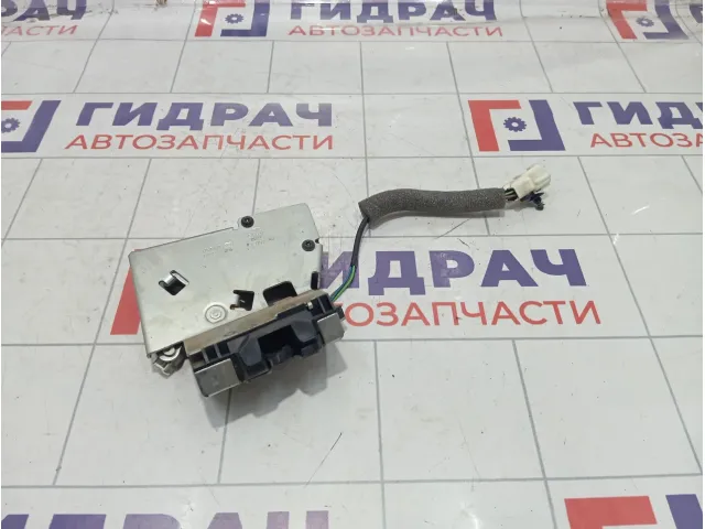 Замок багажника Ford Mondeo 3 (B4Y) 4779096