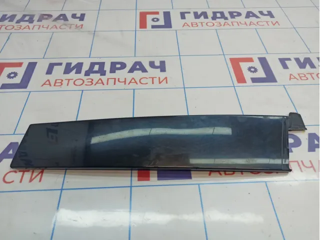 Накладка двери передней правой наружная вертикальная Ford Mondeo 4 (BD) 1718439