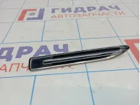 Накладка переднего крыла правого Ford Mondeo 4 (BD) 1754158