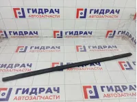 Накладка стекла заднего правого Ford S-MAX 1676480