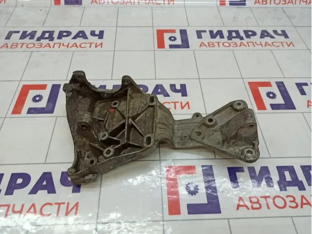 Кронштейн генератора Ford S-MAX 1583487