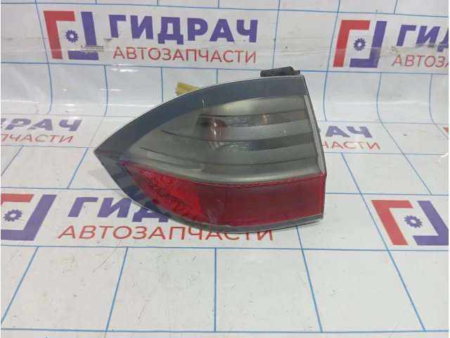 Фонарь задний наружный левый Ford S-MAX 1467473