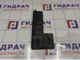 Кронштейн накладки двери багажника левый Ford S-MAX 1675497