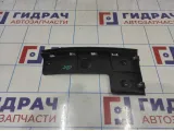 Кронштейн накладки двери багажника правый Ford S-MAX 1675496