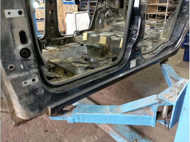 Порог со стойкой левый Ford S-MAX