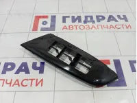 Накладка блока управления стеклоподъемниками GAC GS8 6205161CAD