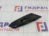 Накладка кнопки стеклоподъемника передней правой GAC GS8 6206161CAD