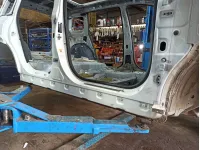 Порог со стойкой правый GAC GS8