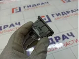 Кнопка закрывания багажника GAC GS8 8230015CAD0000SA1