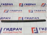 Уплотнитель стекла задний левый GAZ Volga Siber 04814637AG