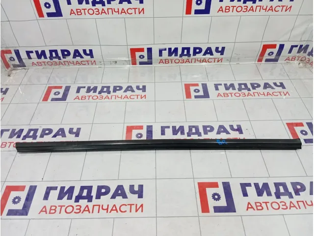 Накладка стекла заднего правого GAZ Volga Siber