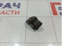 Кнопка стеклоподъемника GAZ Volga Siber