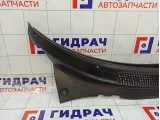 Решетка под лобовое стекло (Жабо) правая GAZ Volga Siber 04805316AG