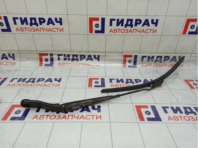 Поводок стеклоочистителя (Поводок дворника) передний левый GAZ Volga Siber