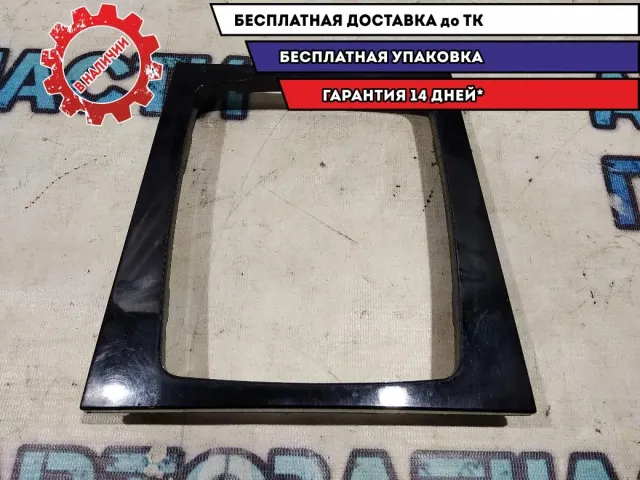 Накладка декоративная Mercedes Benz GLK 350 20468000399051 Отличное состояние