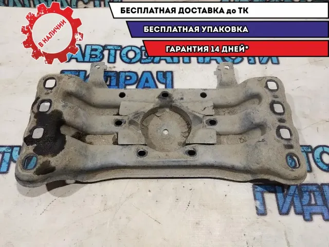 Кронштейн КПП Mercedes Benz GLK 350 2042401202 Отличное состояние