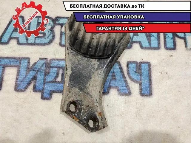 Кронштейн задней балки левый Mercedes Benz GLK 350 2043520146 Отличное состояние