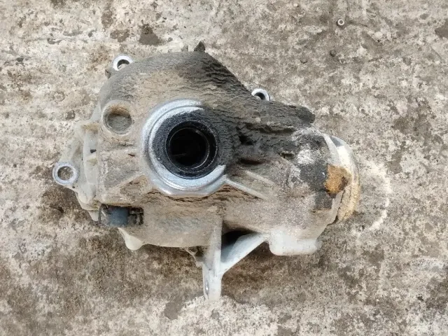 Редуктор переднего моста 3.5 272.971 Mercedes Benz GLK 350 2213301002 Отличное состояние Проверен, полностью исправен. Пробег 130 тыс. км.