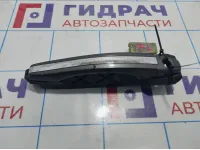 Ручка двери передней наружная левая Geely Emgrand EC 7 1068002048. Царапины.
