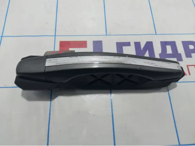 Ручка двери передней наружная правая Geely Emgrand EC 7 1068002074. Царапины.