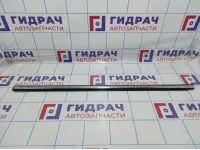 Накладка стекла переднего левого Geely Emgrand EC 7 1068002043.