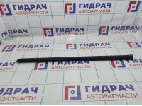 Уплотнитель стекла переднего правого Geely Emgrand EC 7 .