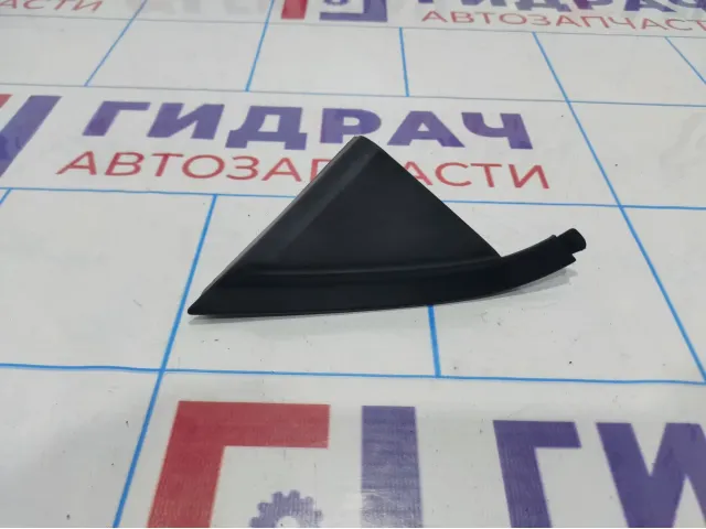 Крышка зеркала внутренняя правая Geely Emgrand EC 7 1068002684.