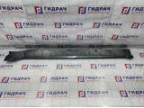 Накладка на порог наружная левая Geely Emgrand EC 7 1068001640. Дефект.