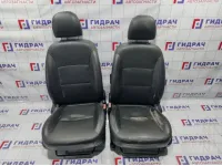Комплект сидений Geely Emgrand EC 7 . Дефект.