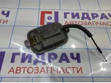Ручка открывания багажника Geely Emgrand EC 7 1068002174.