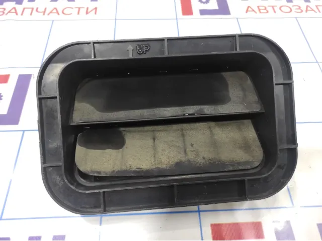 Решетка вентиляционная Geely Emgrand EC 7 1068001153.