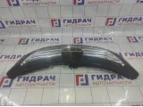 Решетка радиатора Geely Emgrand EC 7 1068050205. Дефекты.