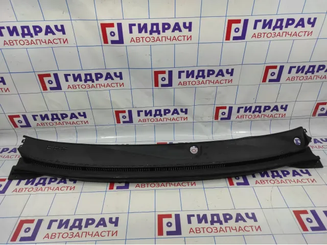 Решетка стеклооч. (планка под лобовое стекло) Geely Emgrand EC 7 1068001610.