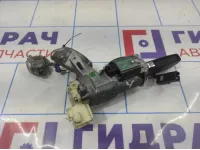 Замок зажигания Geely Emgrand EC 7 1068003675. Со вставкой.