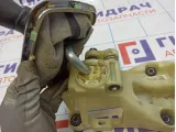 Кулиса КПП Geely Emgrand EC 7 1064001182. Потертости.