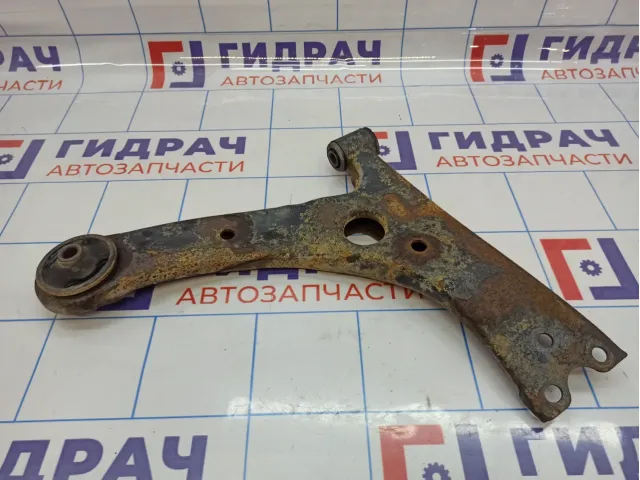 Рычаг передний правый Geely Emgrand EC 7 1064001042. Дефект сайлентблоков.