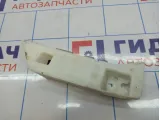 Кронштейн крепления бампера правый Geely Emgrand EC 7 1068001656.